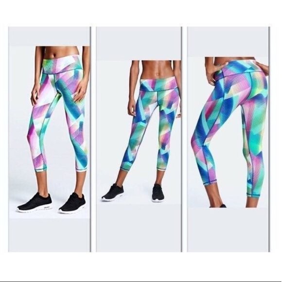 Victoria's Secret Sports Knockout Capri - Picture 1 of 5